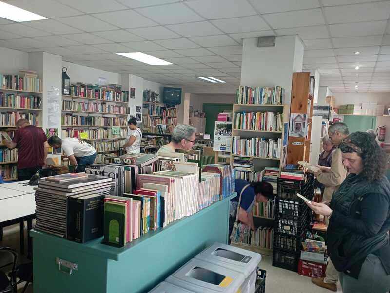 Club de lectura amb Taberna Libraria, llibres en moviment.